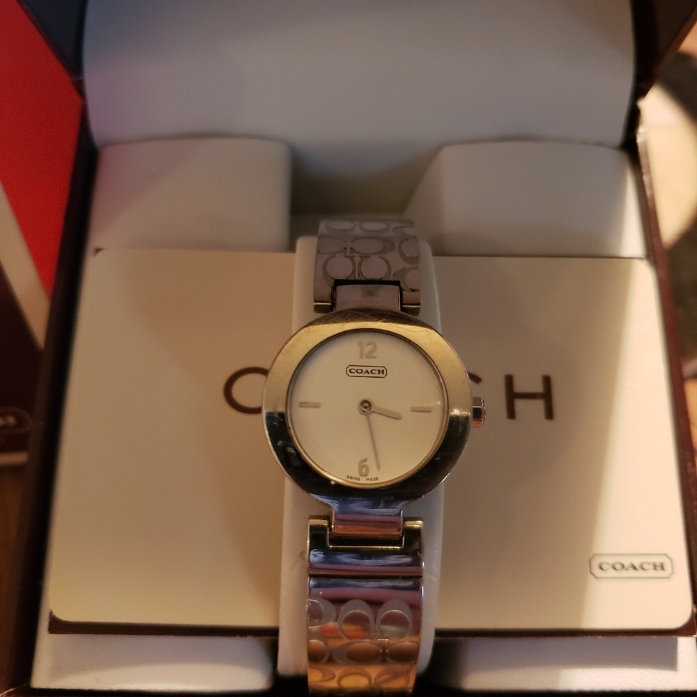 Authentic Vintage Silver Signature Coach Watch